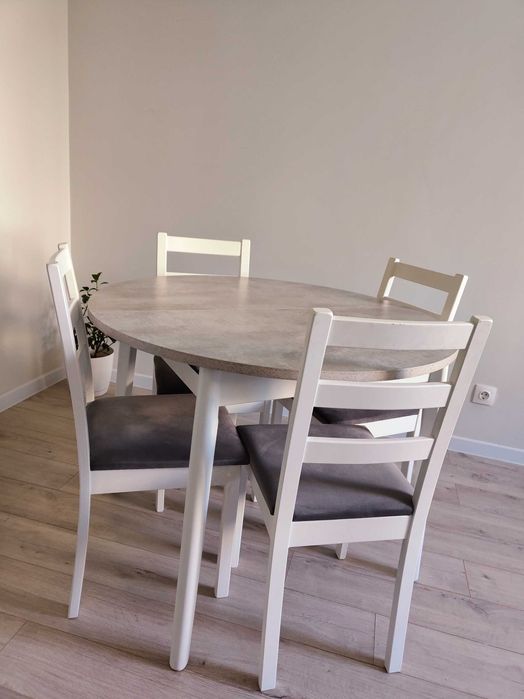 Стол раздвижной  (без стульев)