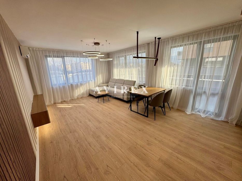 Продава се Двустаен апартамент в Пловдив, Остромила - 81 кв.м за 882 €/кв.м - Снимка #10