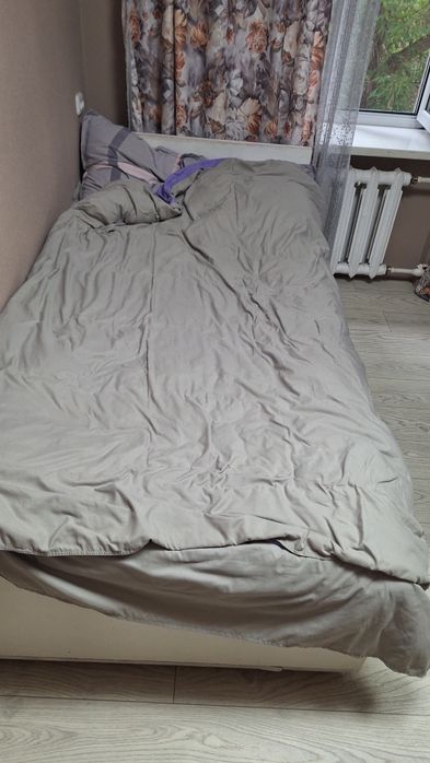 Продам кровать б/у