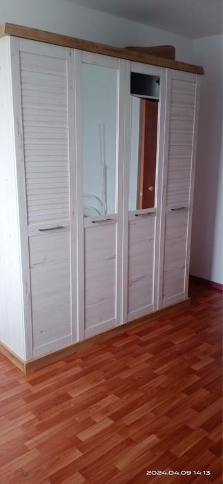 Продам шкаф