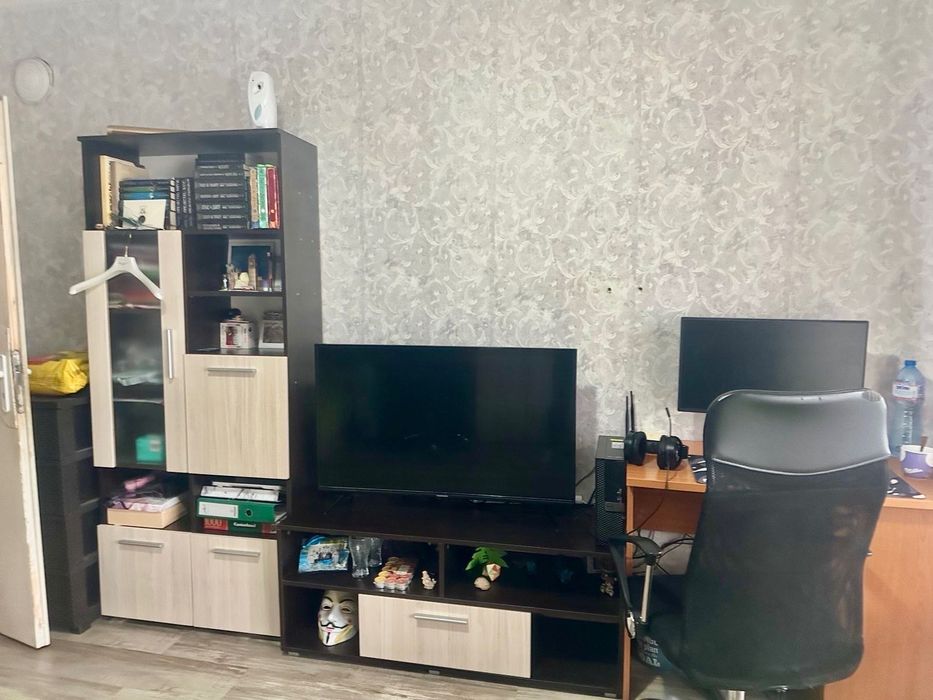 Продава се Тристаен апартамент в Русе, Дружба 1 - 77 кв.м за 1039 €/кв.м - Снимка #3