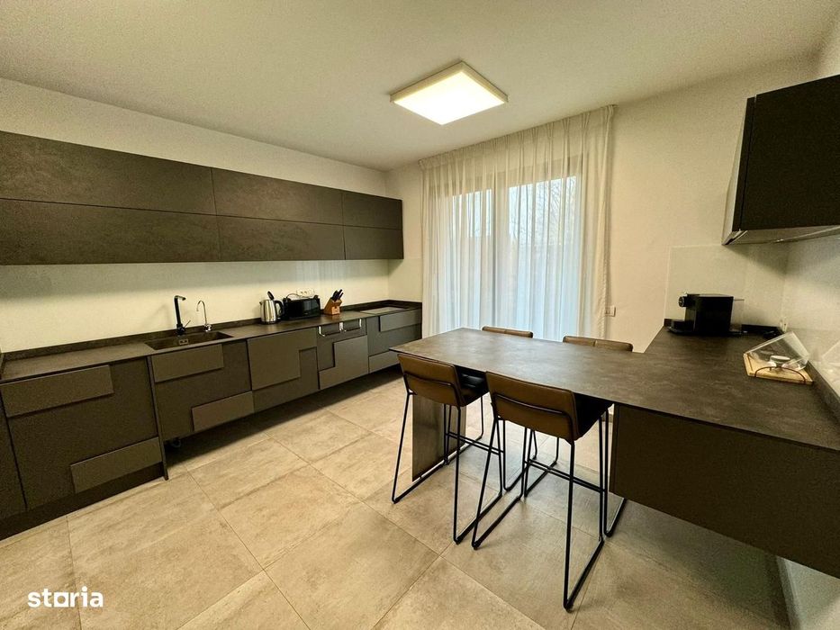 Vila complex privat Erou  Iancu Nicolae