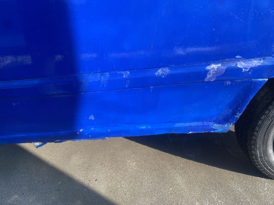 3300€ vand sau schimb mercedes vito 150 de cai