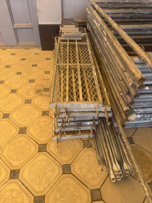 Шнос  жана кала.   Леса