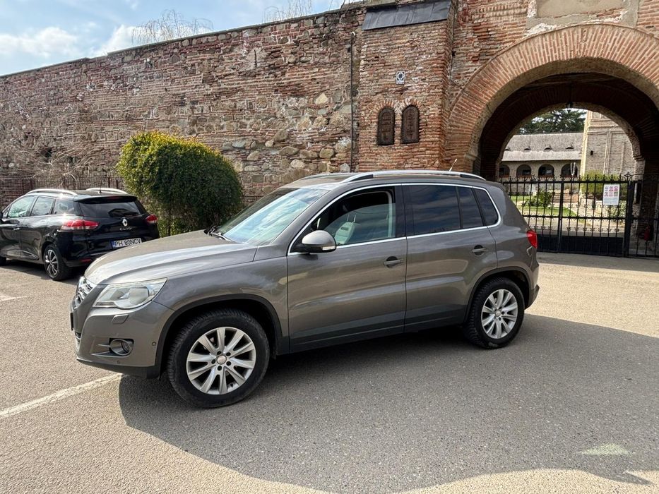 Vând  Volkswagen Tiguan 4X4