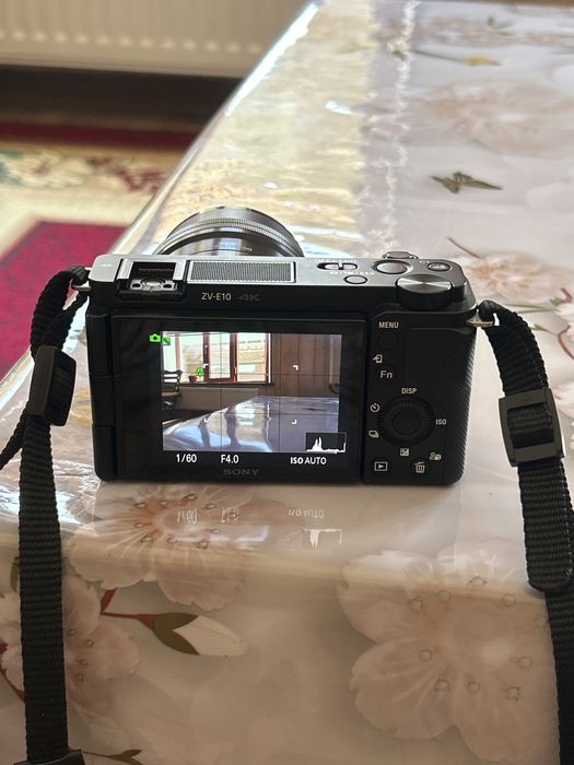 SONY ZV-E10 , с гарантией