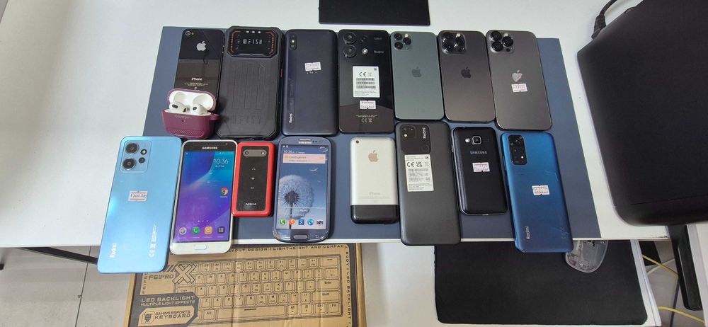 Samsung J1 Mini J3 Prime J320 2 sim oqiydi