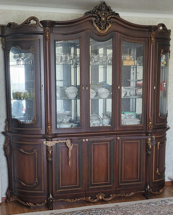 Джаконда сервант сатылады