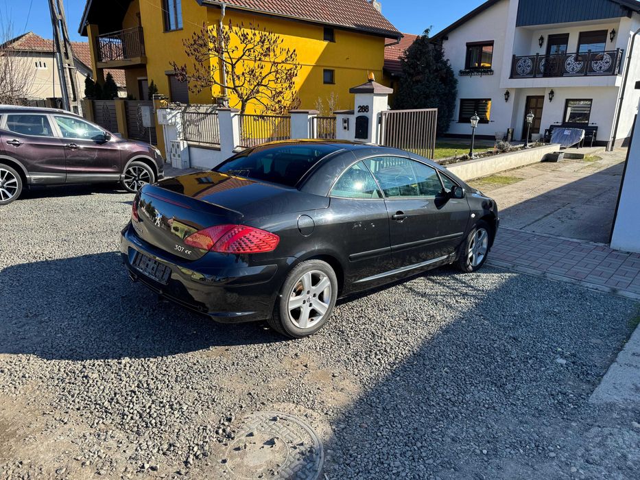 Peugeot 307 cc , cabrio , piele , 2004 , jante aluminiu , 2.0 benzina