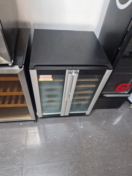 Винен хладилник Lg Side by side