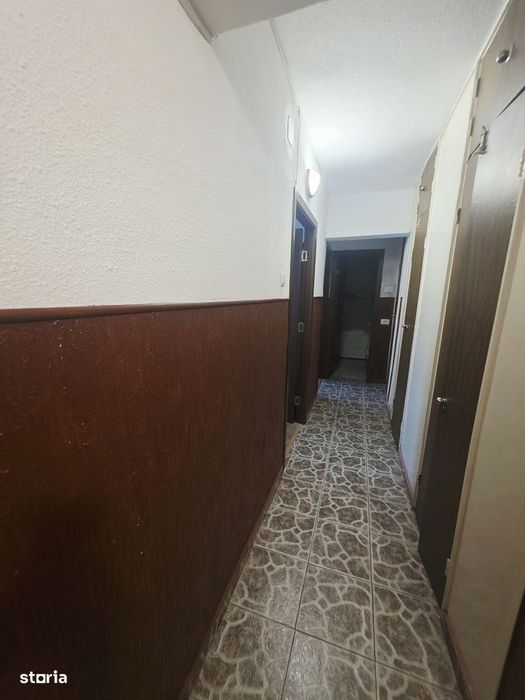 Inchiriez 3 camere pet friendly cu parcare Centru Civic -Grivitei