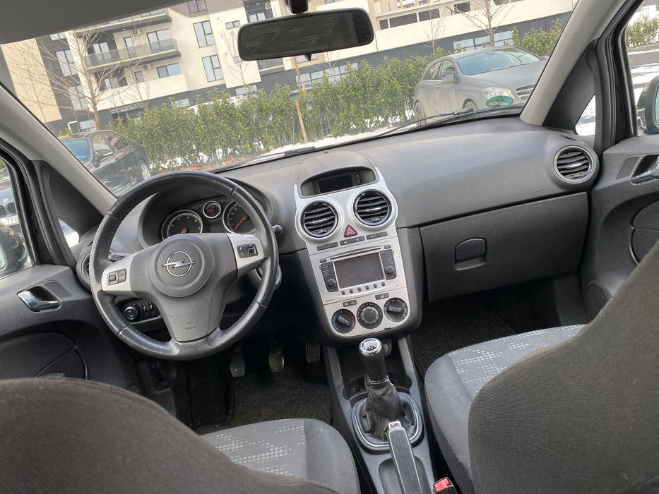Vând OPEL CORSA D, 1.3 CDTI 2012