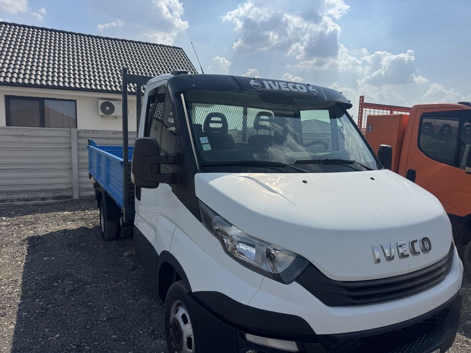 Iveco 30c15 basculabil pe 3 parti