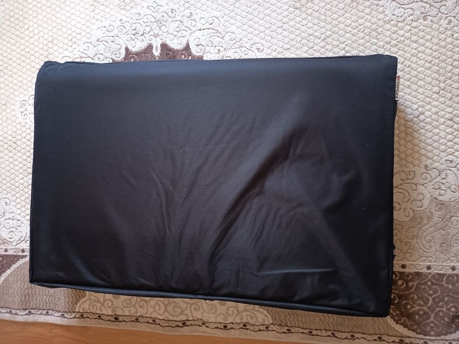 Vând masa pentru masaj, stare foarte bună