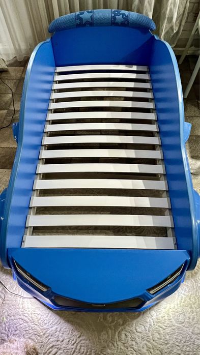 Кровать машина с матрацем ортопедом