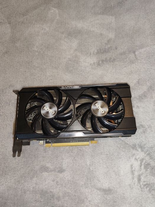 Процесор i7, видео карта sapphire nitro r7 370 4gb, 8gb Ram