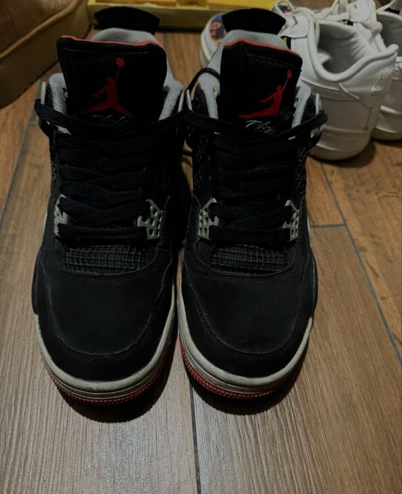 Jordan 4 retro bred