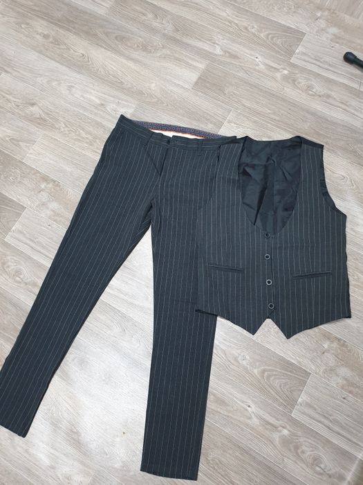 Продам костюм двойка