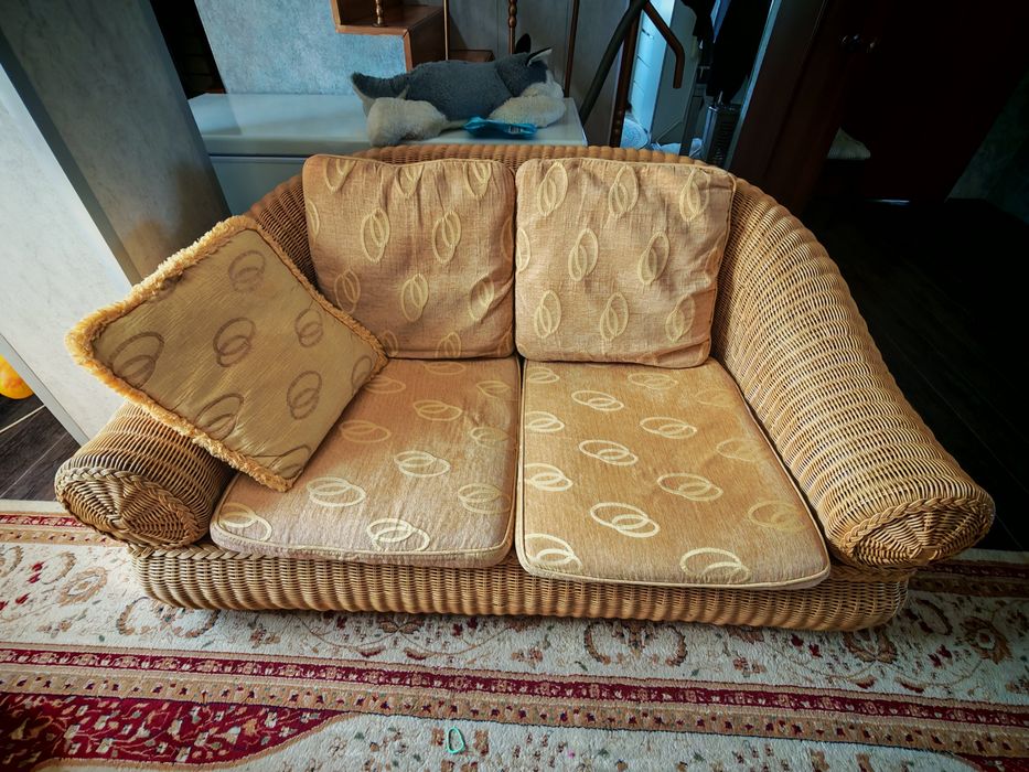 Продам диван ротанг