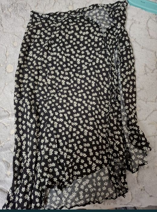 Отдам женские вещи