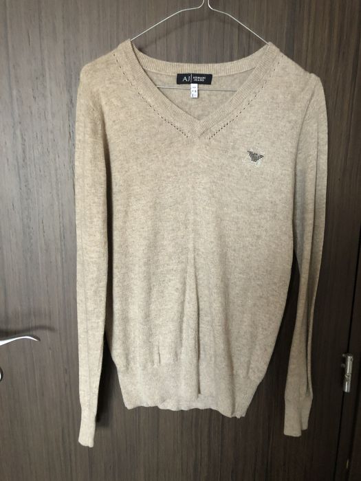 Дамски пуловер бежов