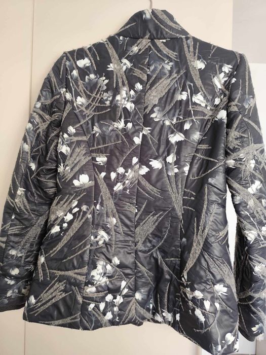 Дамско яке на Роси