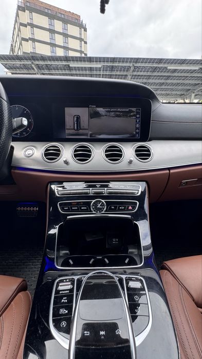 Mercedes E350D*360CAM*CARPLAY