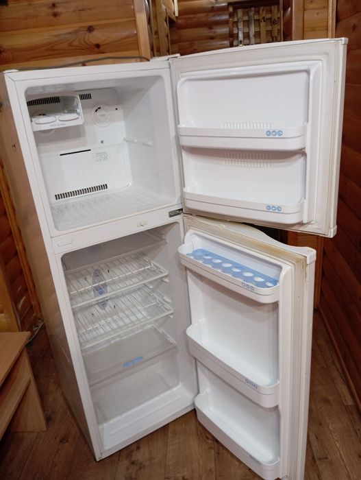 Холодильник LG, хорошего качества