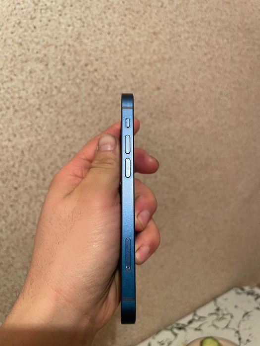 Смартфон iPhone 12 mini