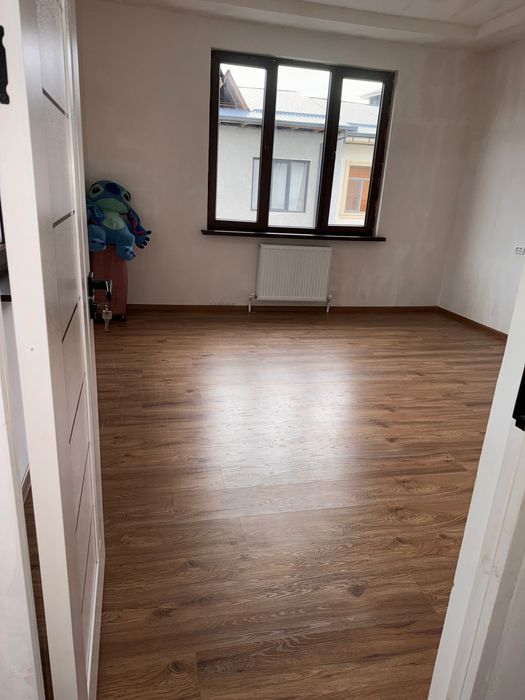 Kvartira yunusob qizlarga sheriklikka