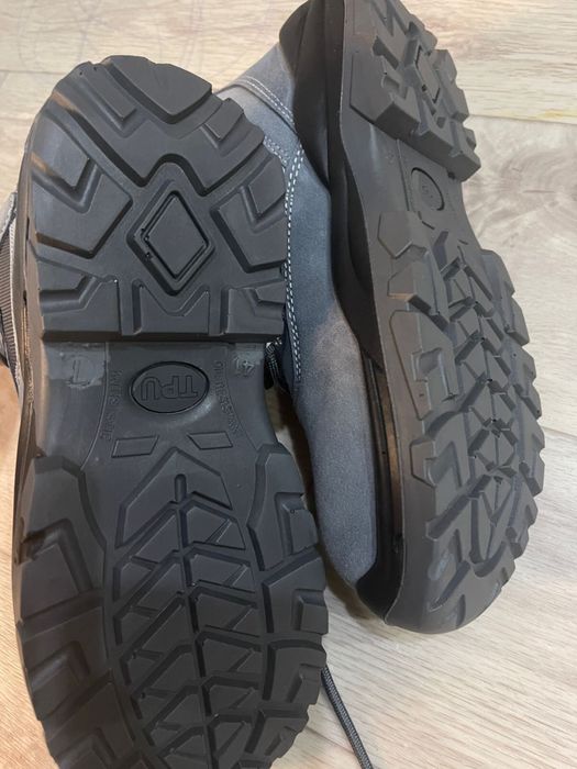 Спец обувь 10 тыс новое