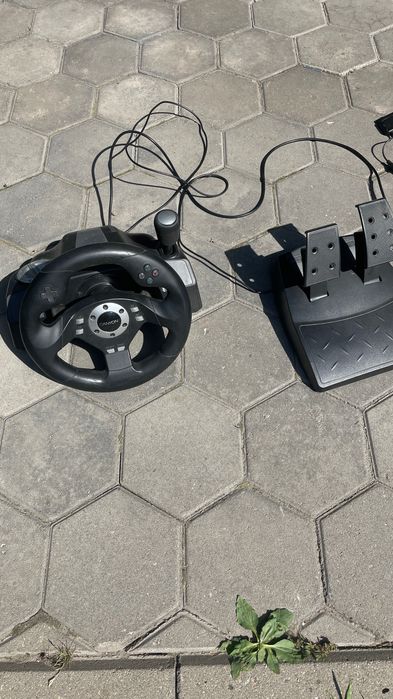 PlayStation 3 (в идеале) с рулем и дисками