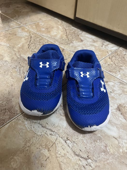 Детски маратонки under armour 26 номер