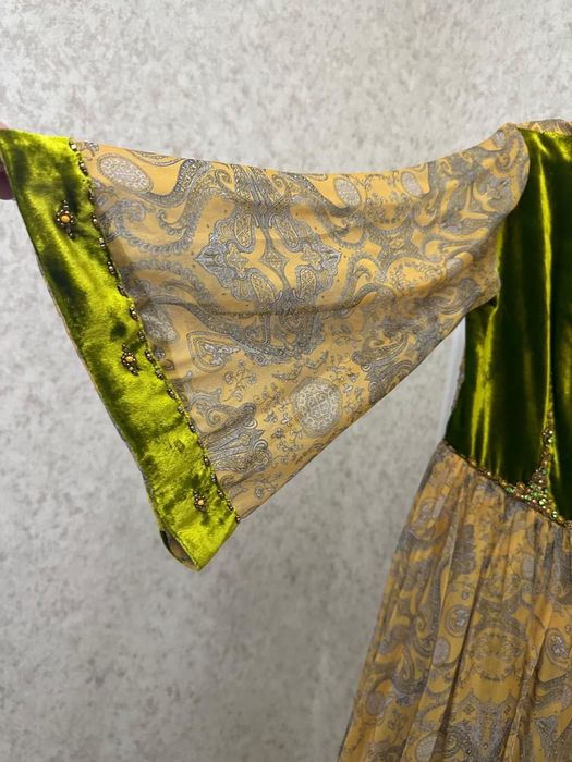 Платье в казахском стиле