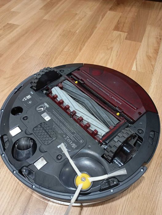 iRobot Roomba 974 (Utilizat, Stare Buna de Functionare)