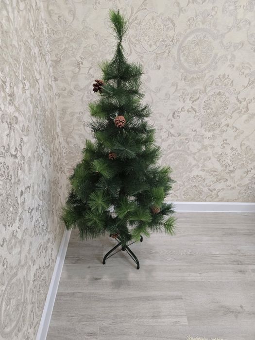 Продам новогоднюю ёлку