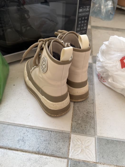 Продам дешево обувь