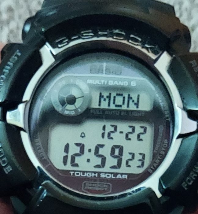 Часовник Casio GW 2310.