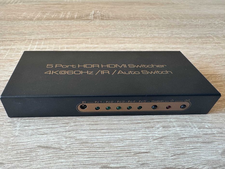 HDMI превключвател 5 в 1
