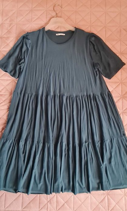 Rochie din vâscoză verde Zara
