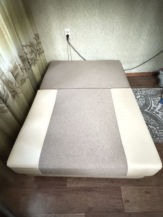 Продается диван для Гостиной