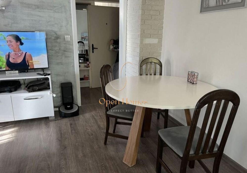 Продава се Тристаен апартамент в Пловдив, Христо Смирненски - 64 кв.м за 1922 €/кв.м - Снимка #2