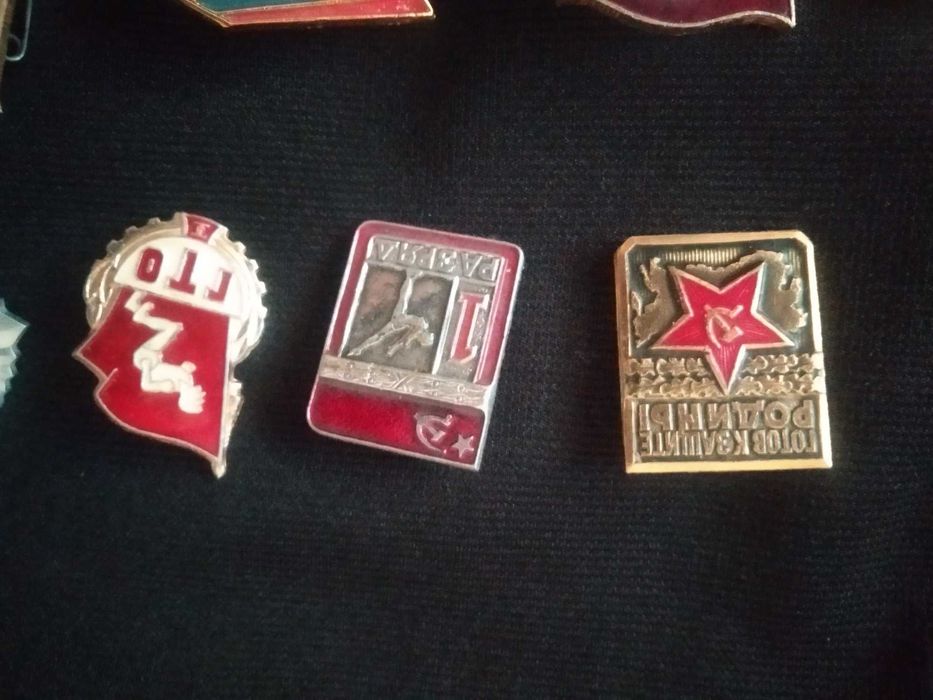 Значки спортивные и юбилейные советские