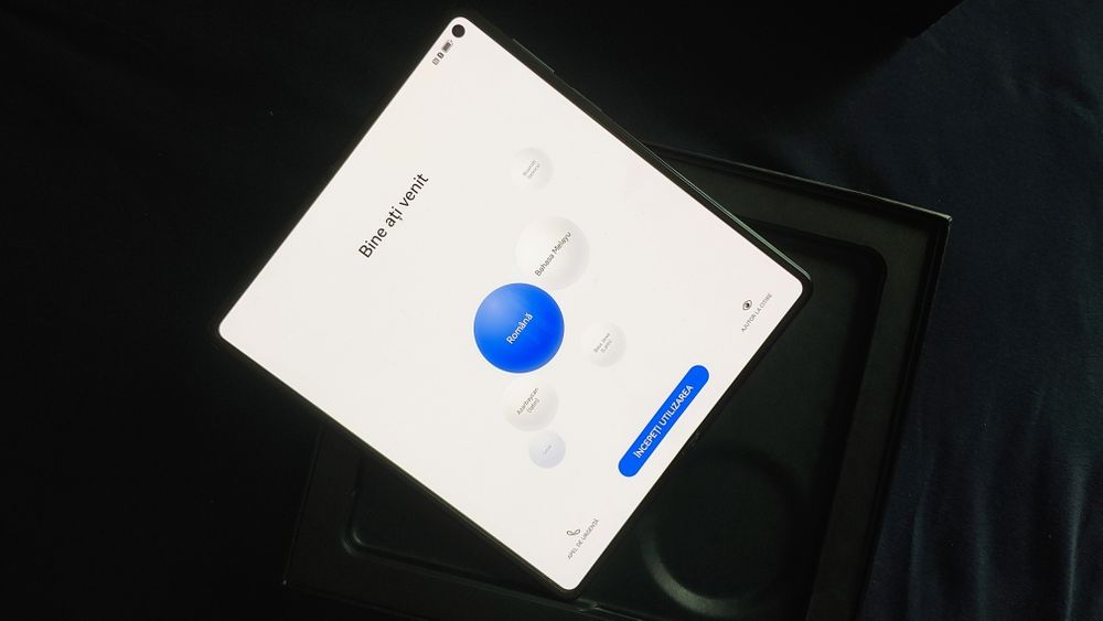 Vând Huawei Mate X3