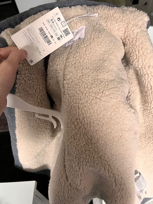 Топло палтенце-яке на ZARA с подплата,  2-3 години.
