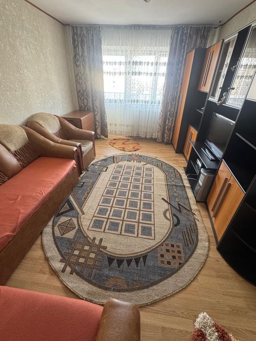 Vând apartament 3 camere decomandate
