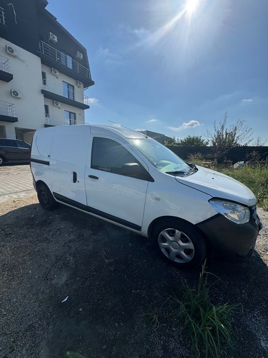 Vând Dacia Dokker