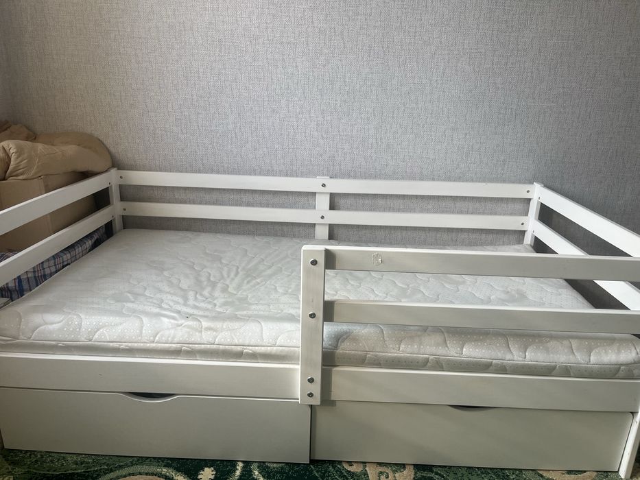 Продам детскую кровать