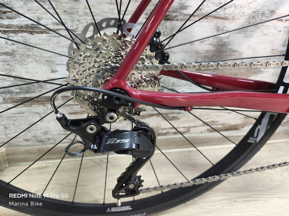 НОВ алуминиев шосеен велосипед Ridley Fenix SLA Disc 105 12 Fulcrum