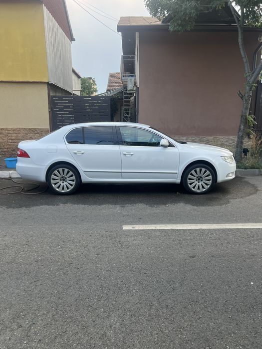 SKODA Superb 2009 — imagine 4
